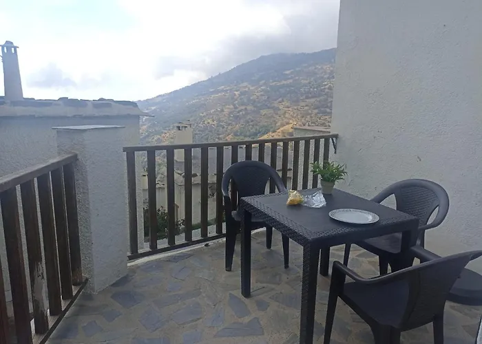 La Casita Del Castano En Bubion